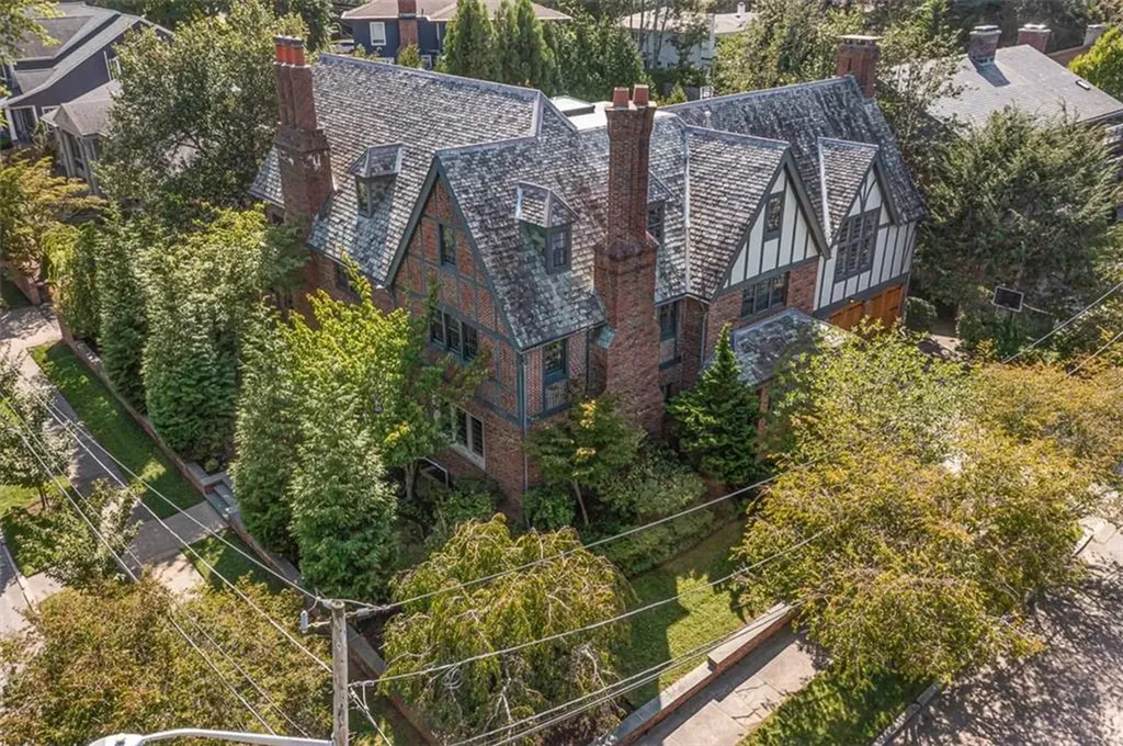436 Blackstone Boulevard Providence RI 02906
