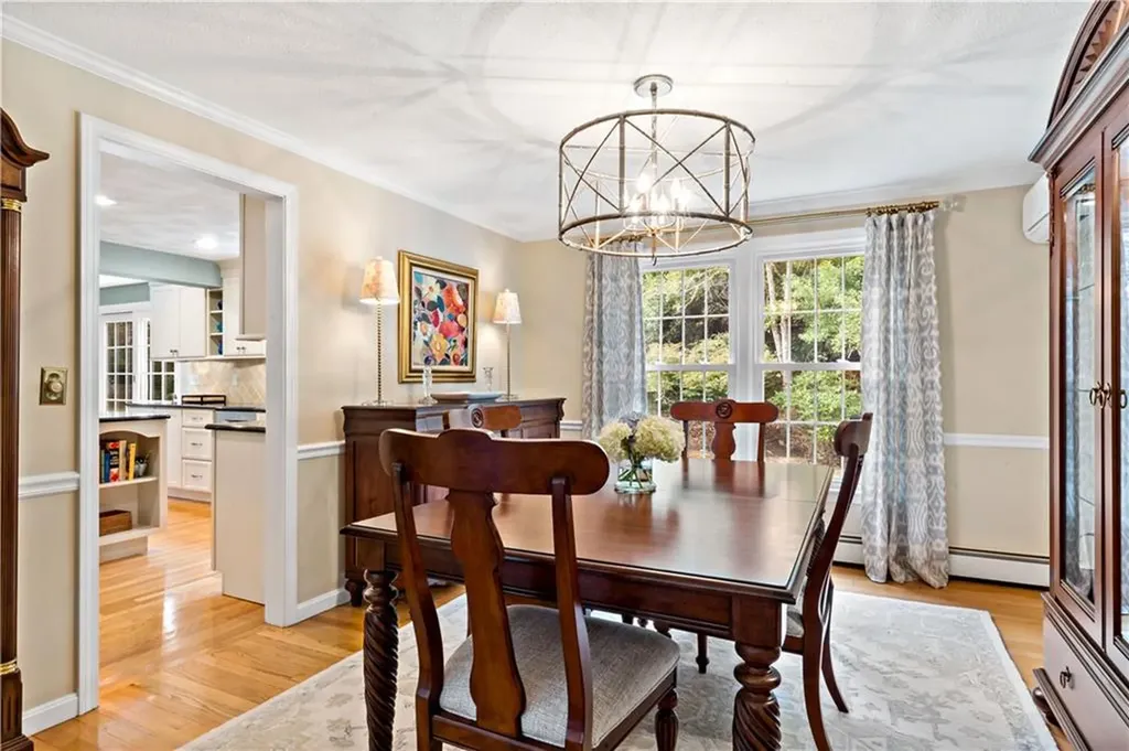 72 Tomahawk Circle North Kingstown RI 02874