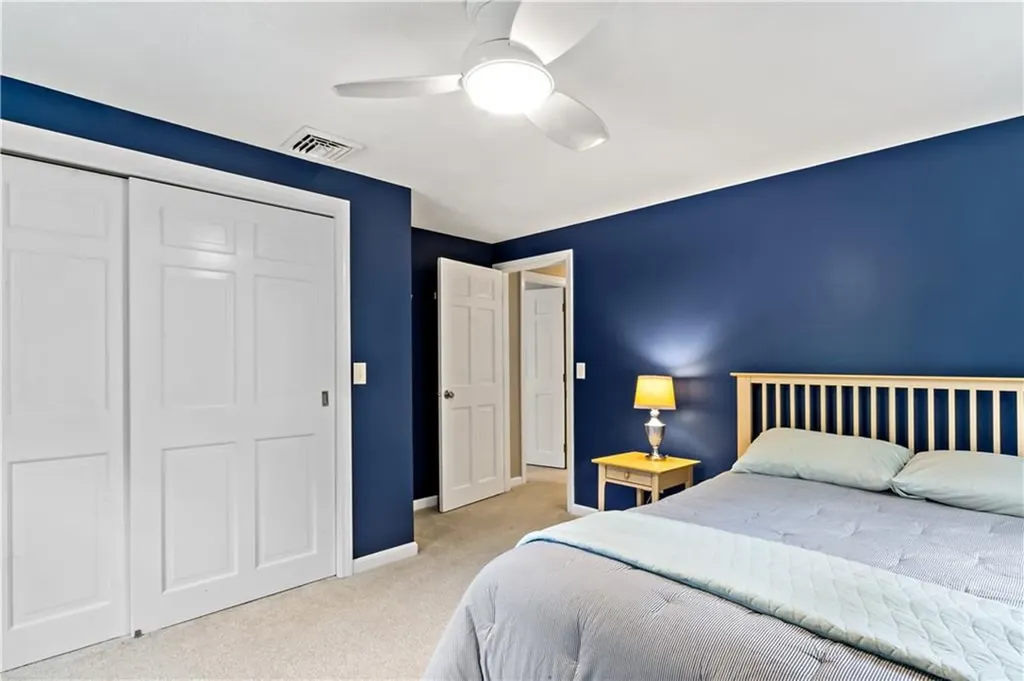 72 Tomahawk Circle North Kingstown RI 02874