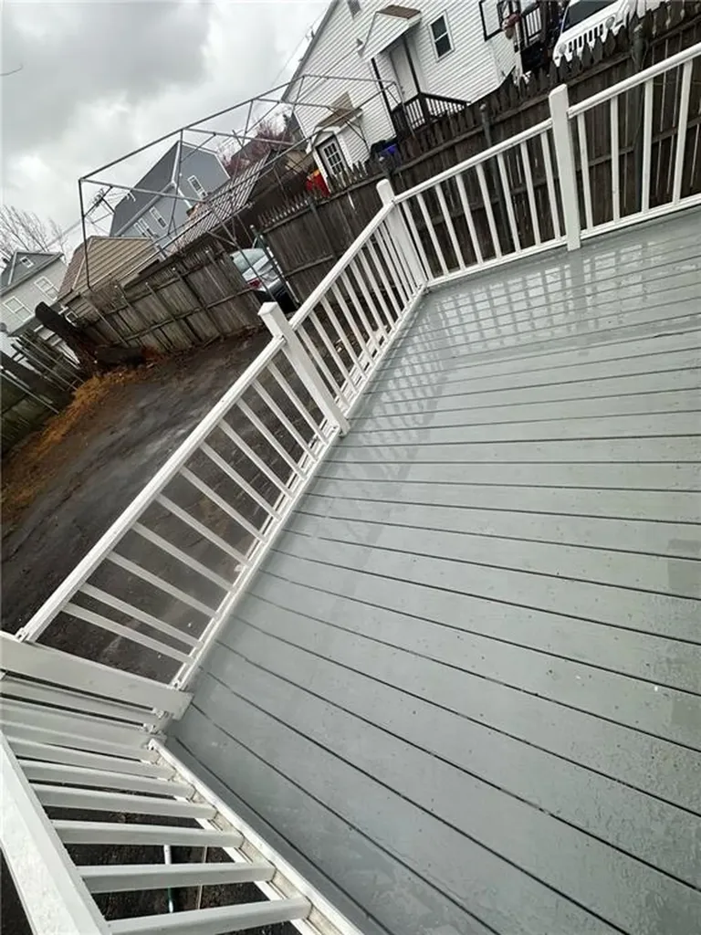 133 Byfield Street Providence RI 02905