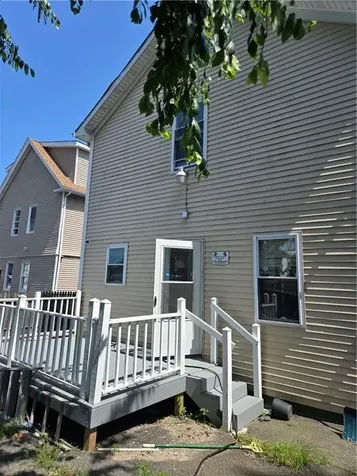 133 Byfield Street Providence RI 02905