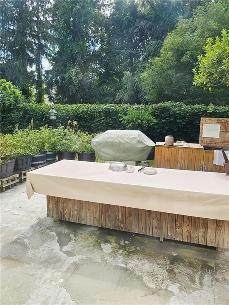 724 Fairmount Street Woonsocket RI 02895