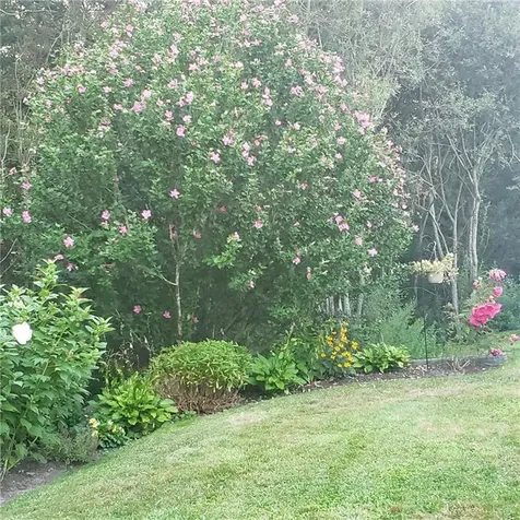 70 Blackbird Street Tiverton RI 02878