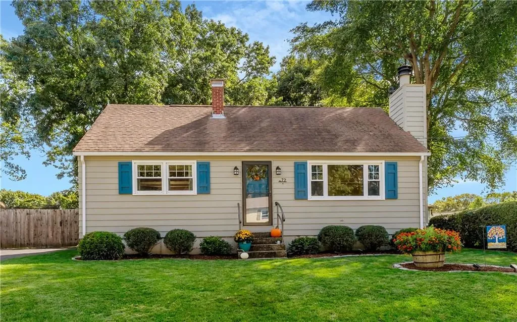 72 Windsor Park Drive Coventry RI 02816