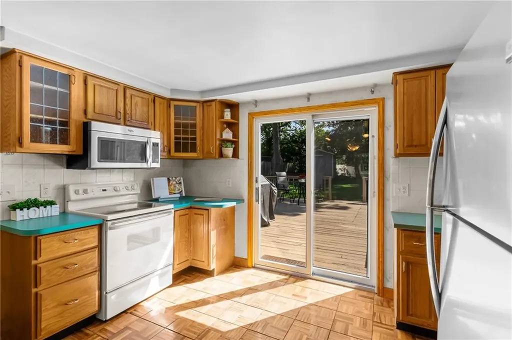 72 Windsor Park Drive Coventry RI 02816