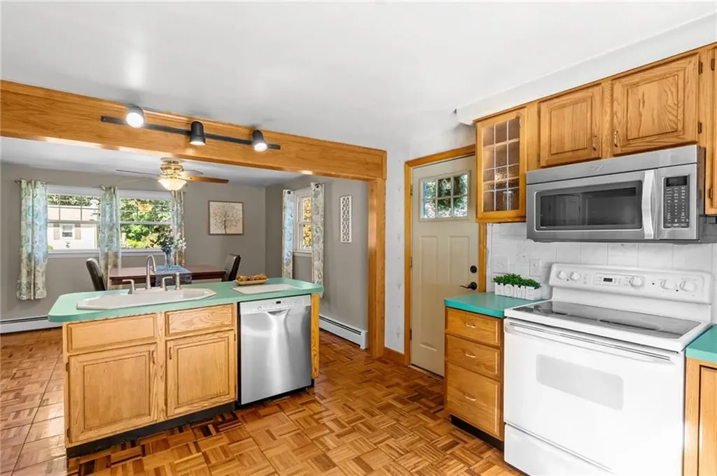 72 Windsor Park Drive Coventry RI 02816