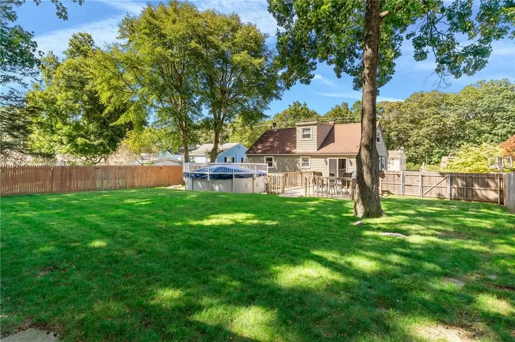 72 Windsor Park Drive Coventry RI 02816