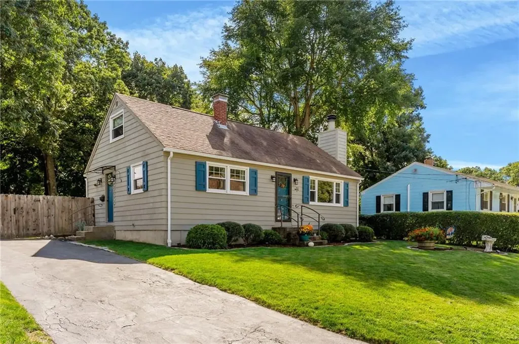 72 Windsor Park Drive Coventry RI 02816