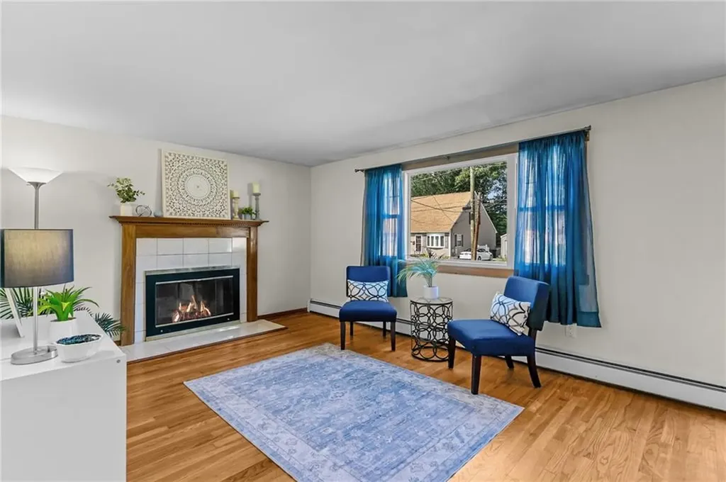 72 Windsor Park Drive Coventry RI 02816