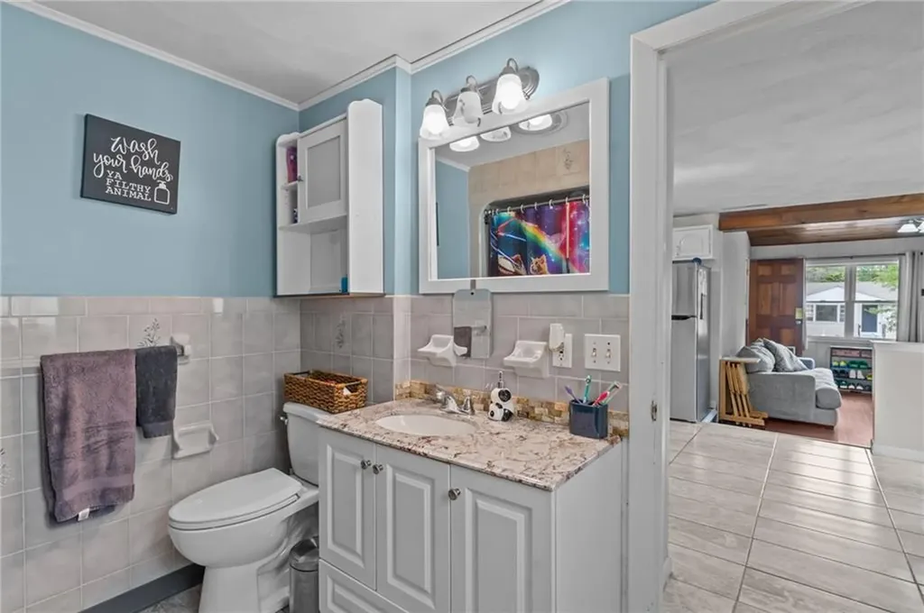 161 North Country Club Drive Warwick RI 02888