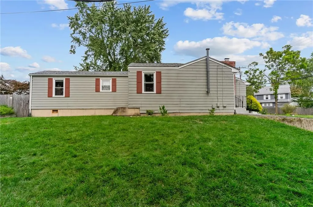 161 North Country Club Drive Warwick RI 02888