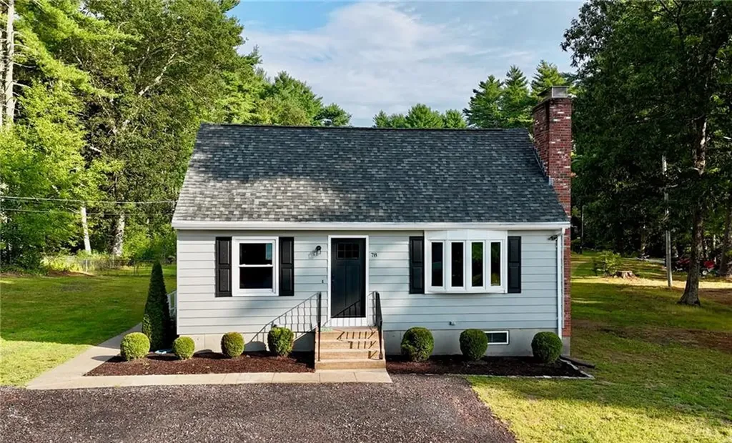 78 Vine Street Coventry RI 02816