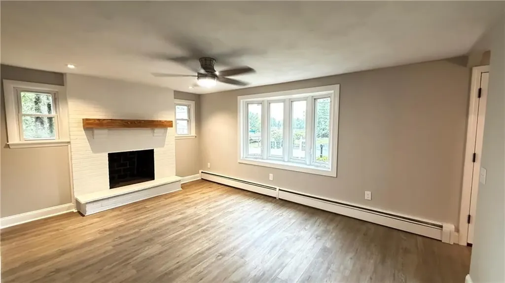 78 Vine Street Coventry RI 02816