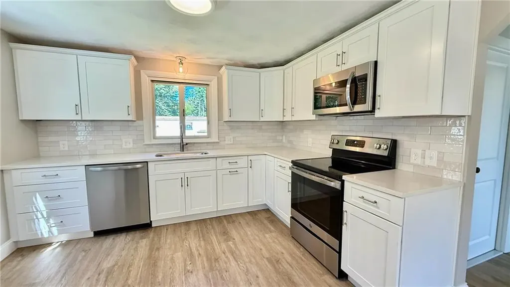 78 Vine Street Coventry RI 02816
