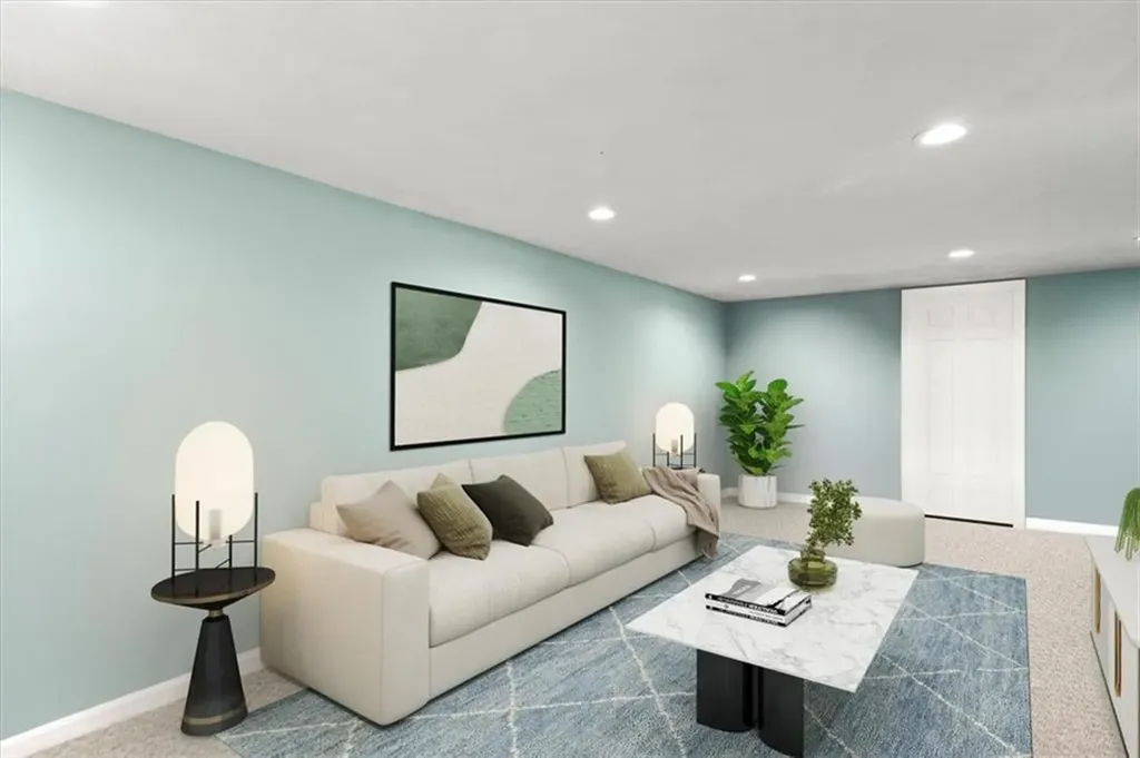 65 Hoyt Street Warwick RI 02886