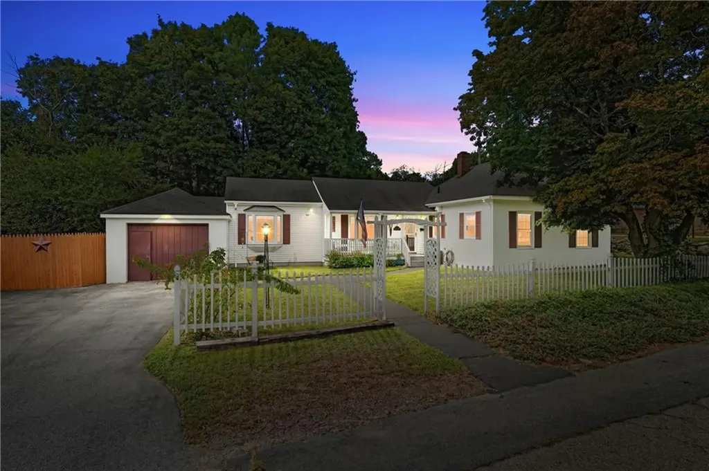 229 Linden Avenue Woonsocket RI 02895