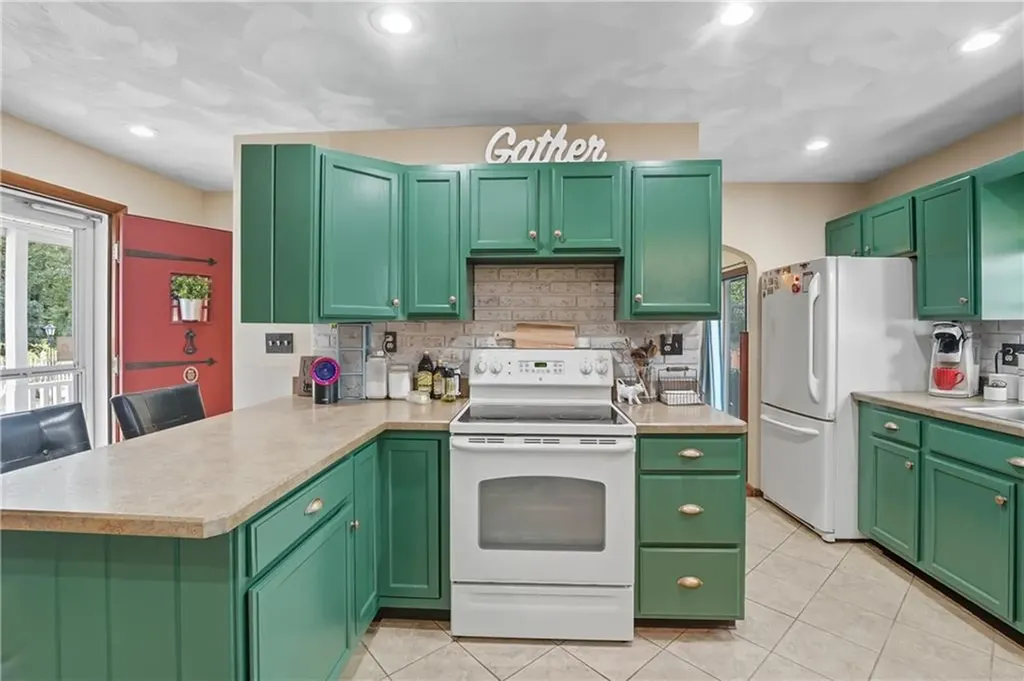 229 Linden Avenue Woonsocket RI 02895