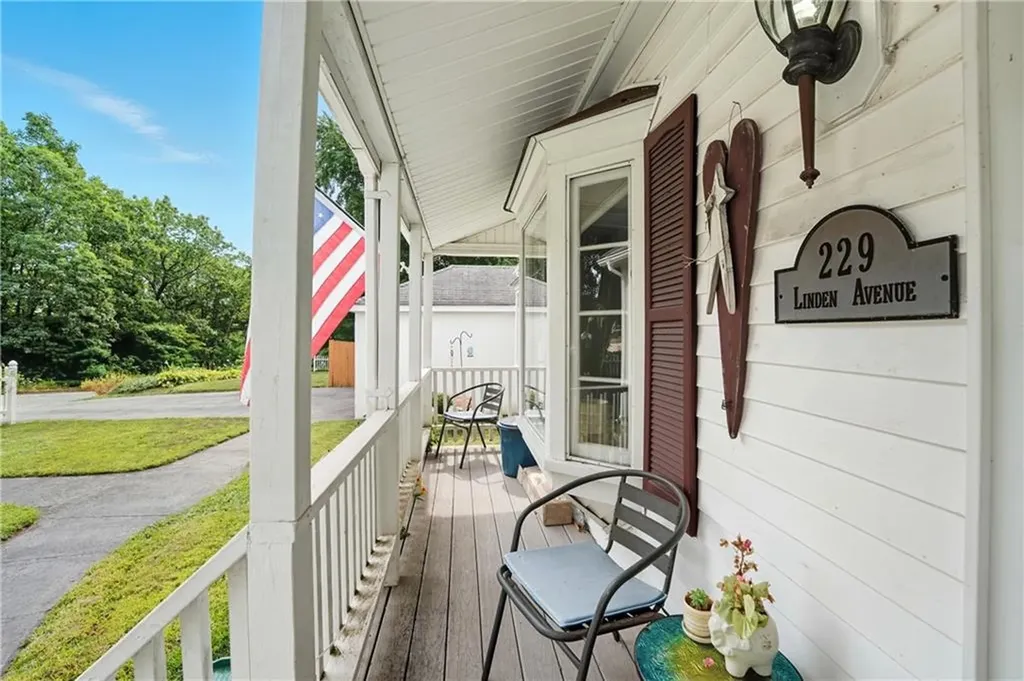 229 Linden Avenue Woonsocket RI 02895