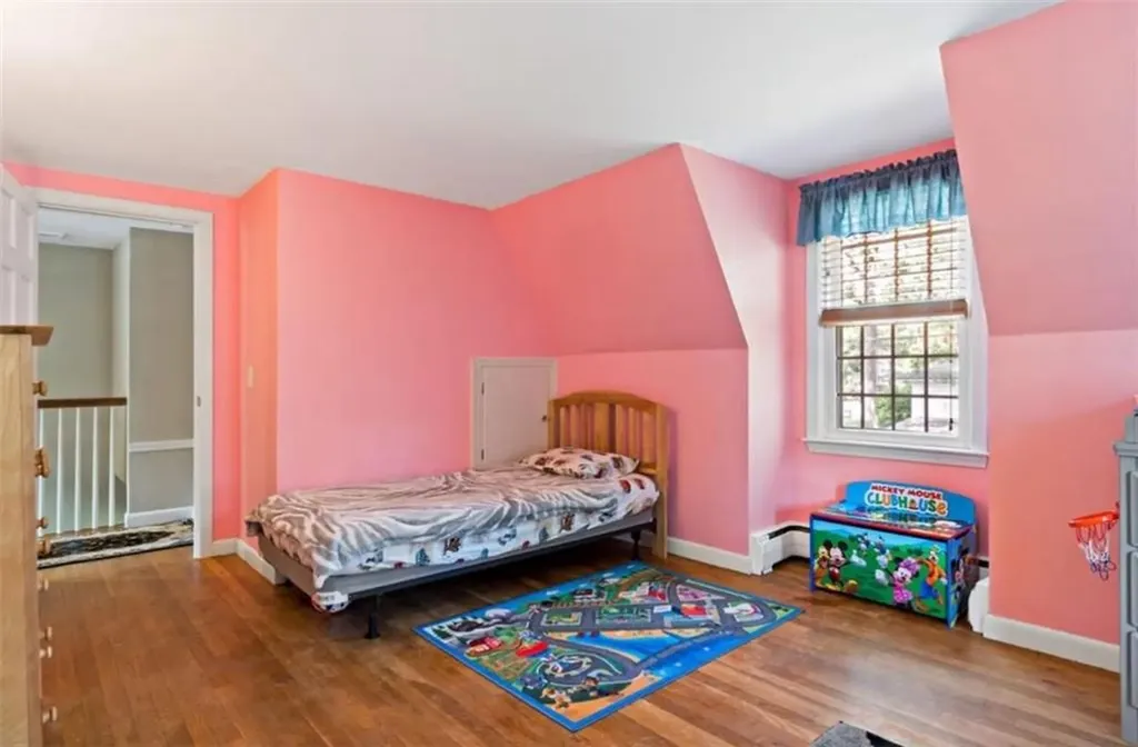 199 Love Lane Warwick RI 02886