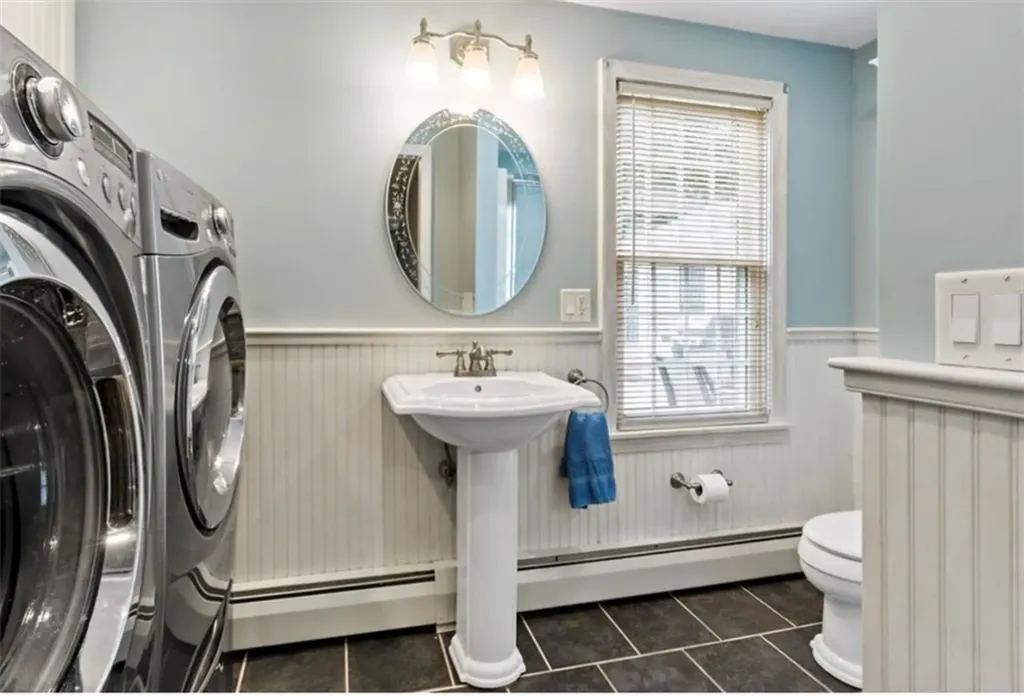 199 Love Lane Warwick RI 02886