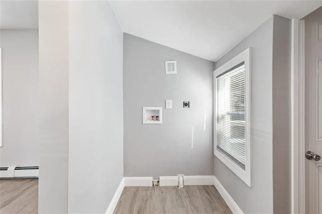 90 Huron Street Warwick RI 02889