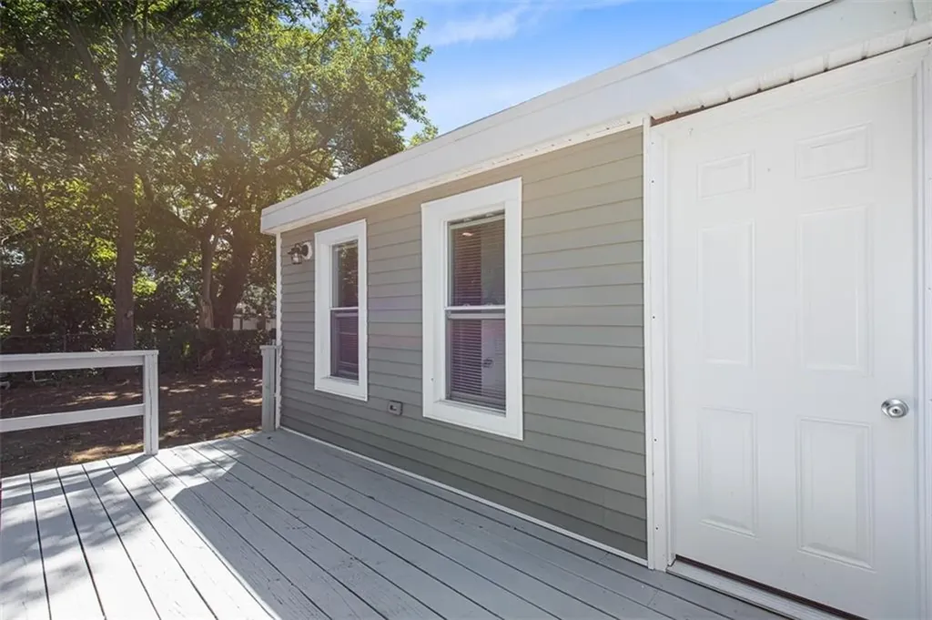 90 Huron Street Warwick RI 02889