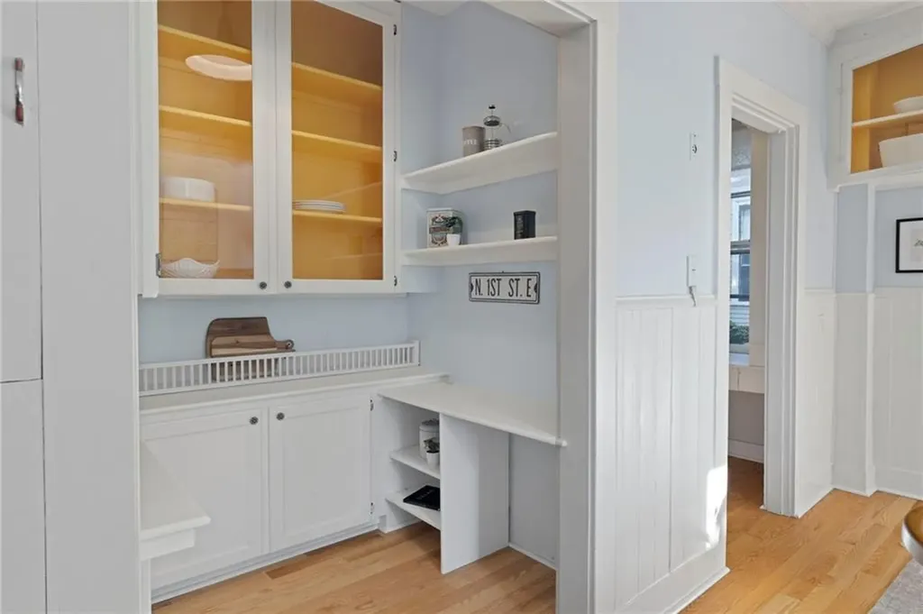17 Everett Street Newport RI 02840