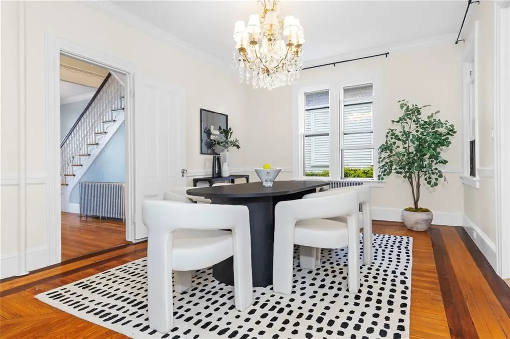17 Everett Street Newport RI 02840