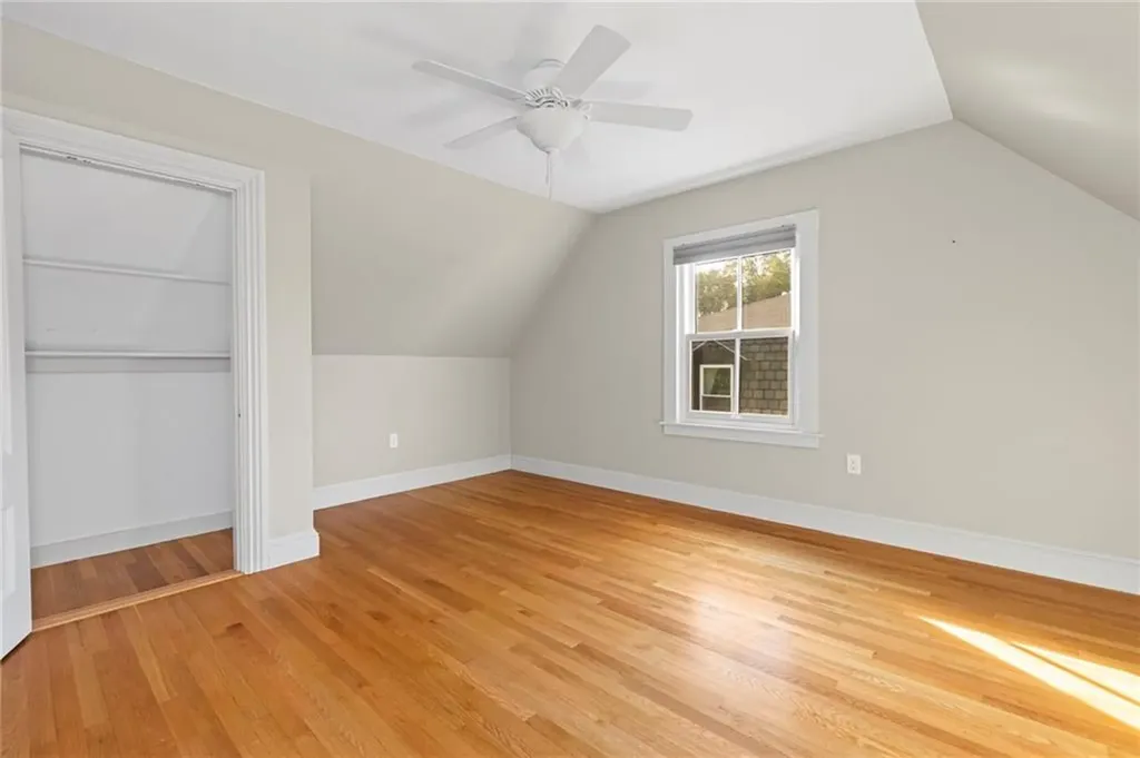 17 Everett Street Newport RI 02840