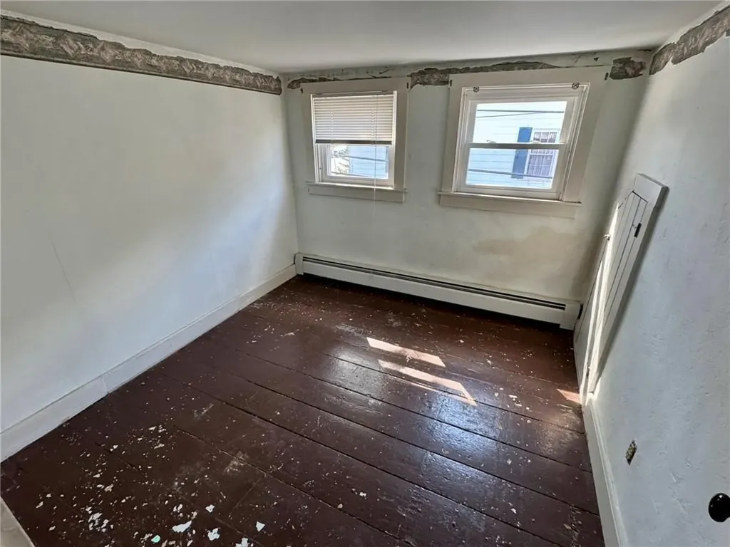 113 Constitution Street Bristol RI 02809
