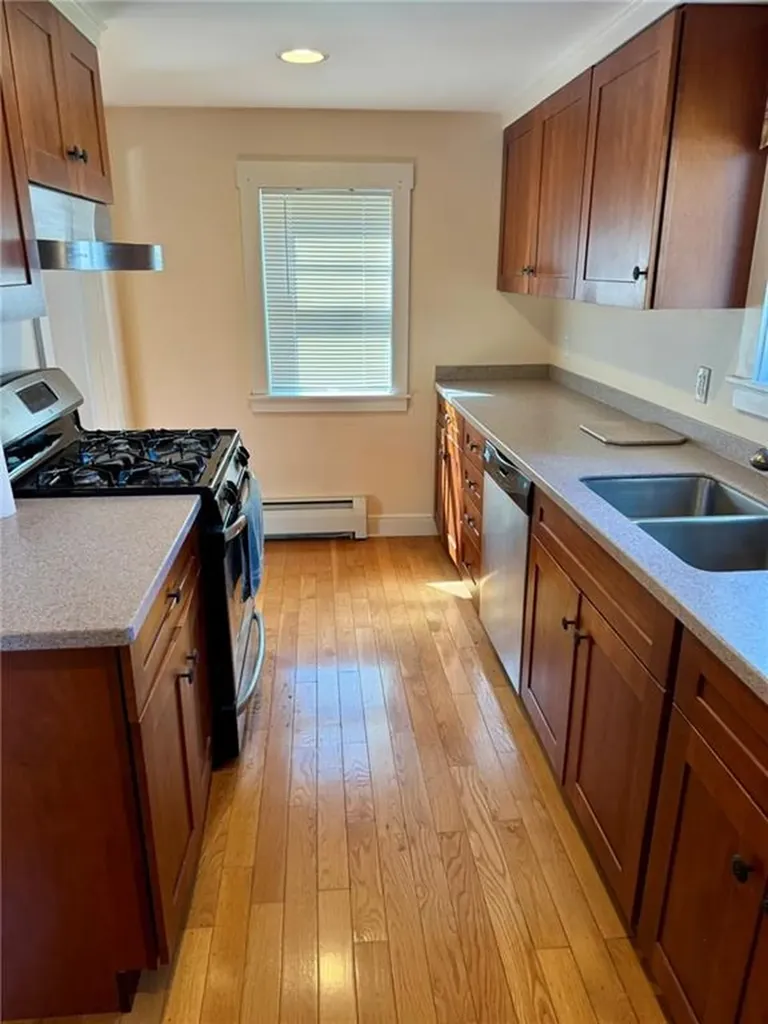 113 Constitution Street Bristol RI 02809
