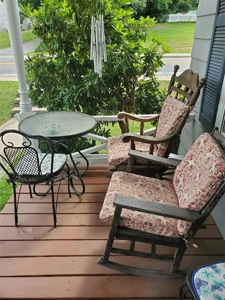 117 Farnum Pike Smithfield RI 02917