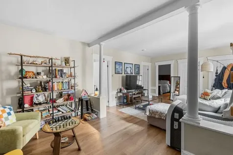 107 Franklin Street Bristol RI 02809