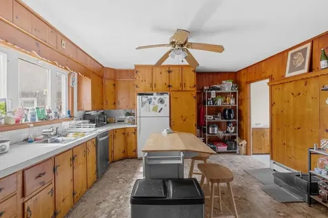 107 Franklin Street Bristol RI 02809