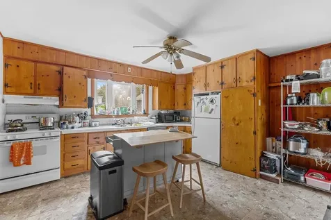 107 Franklin Street Bristol RI 02809