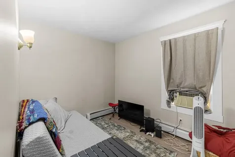 107 Franklin Street Bristol RI 02809