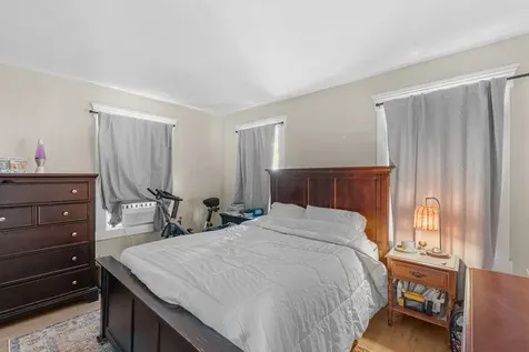 107 Franklin Street Bristol RI 02809