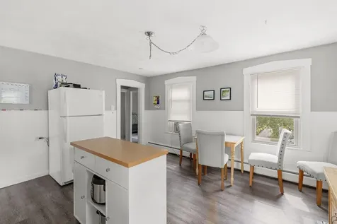 107 Franklin Street Bristol RI 02809