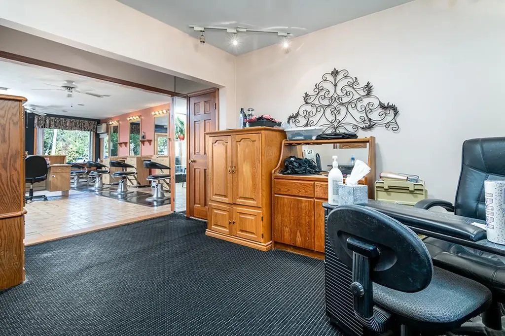 1822 1824 Warwick Avenue Warwick RI 02889
