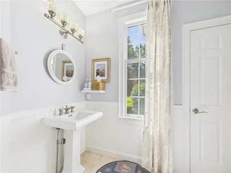 215 Finch Lane North Kingstown RI 02874