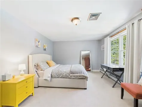 215 Finch Lane North Kingstown RI 02874