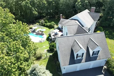 215 Finch Lane North Kingstown RI 02874