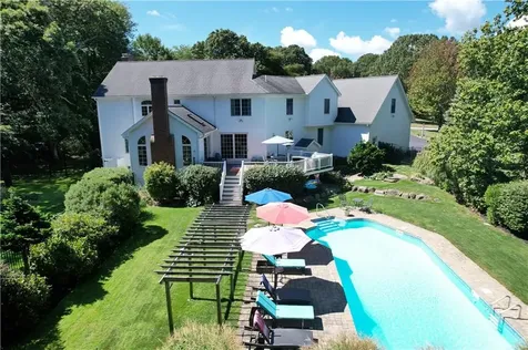 215 Finch Lane North Kingstown RI 02874