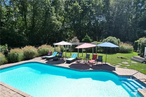 215 Finch Lane North Kingstown RI 02874