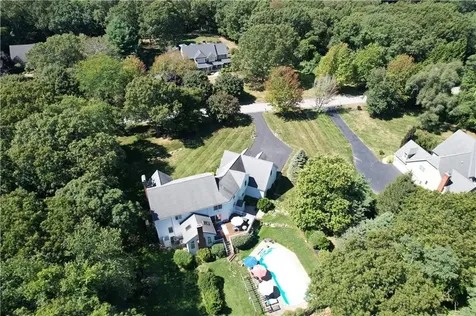 215 Finch Lane North Kingstown RI 02874