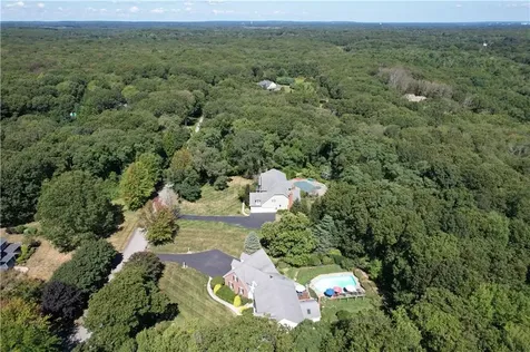 215 Finch Lane North Kingstown RI 02874