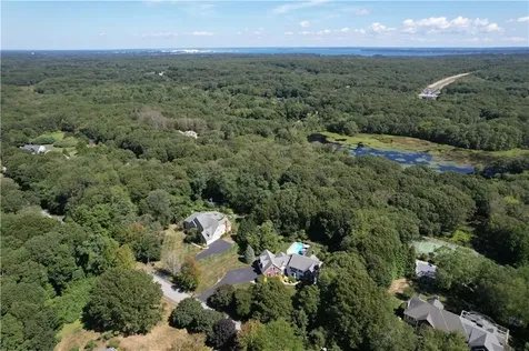 215 Finch Lane North Kingstown RI 02874