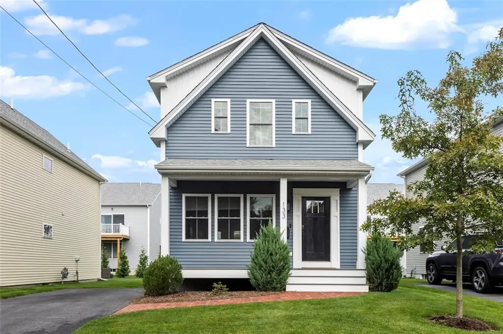 133 Graystone Street Warwick RI 02886