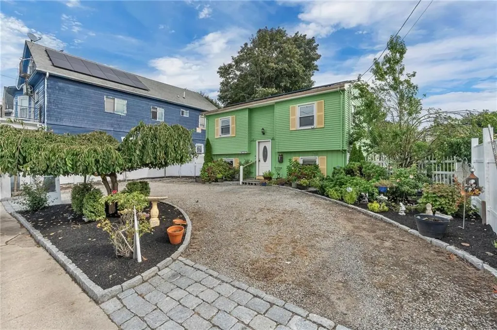 164 Oxford Street Providence RI 02905