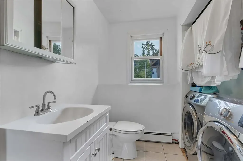 164 Oxford Street Providence RI 02905